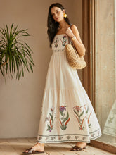 Rückenfreies Plissee-Kleid mit Blumenmuster
